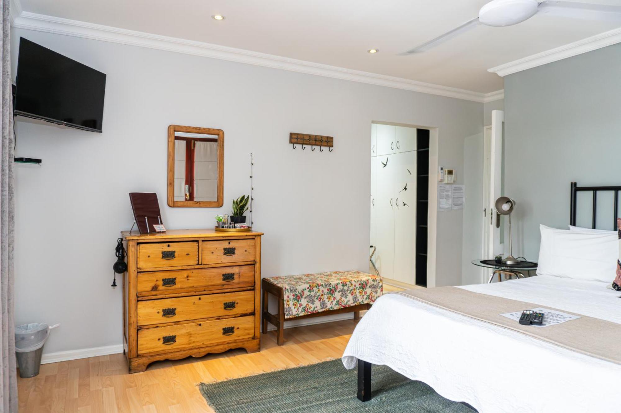 Earthbound Guest House Oudtshoorn Dış mekan fotoğraf